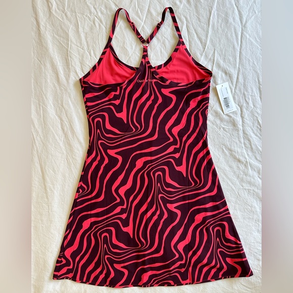 NWT Outdoor Voices The Exercise Dress 2.0 Poppy Swirl Small - Picture 4 of 9